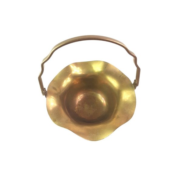 Vintage Brass Basket with Handle Scalloped Rim Design Home Decoration 5"… - Picture 8 of 11